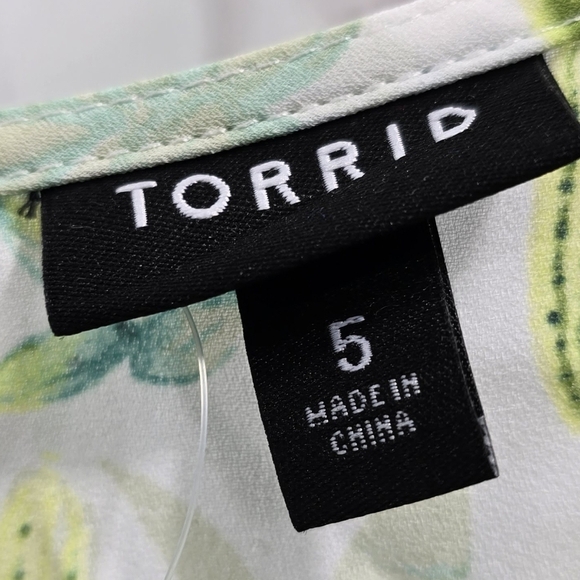 Torrid Shirt Womens 5X 5 Blouse Green Cactus Abbey Georgette Button Back Blouse - Picture 3 of 12